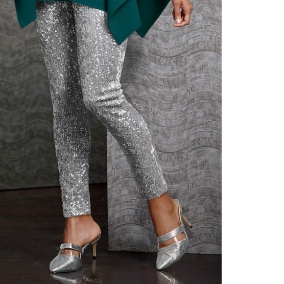 Midnight Velvet Pants - Midnight Velvet NWOT Lucinda Gray Silver Sequin Pull-on Leggings Pants